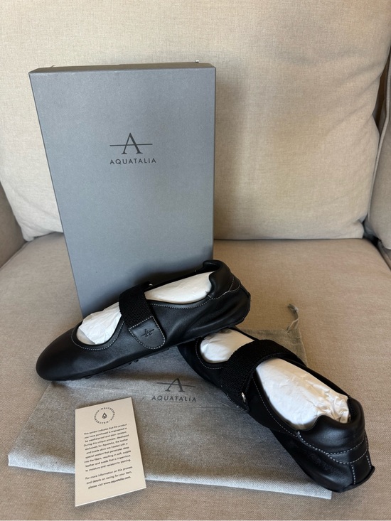Aquatalia Shoes - Aquatalia Black Italian Leather Quero Mary Jane Flats Sz 8
